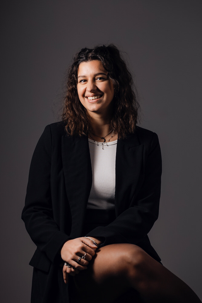 Home Portail 10 photographe professionnel bordeaux portrait entreprise team equipe studio